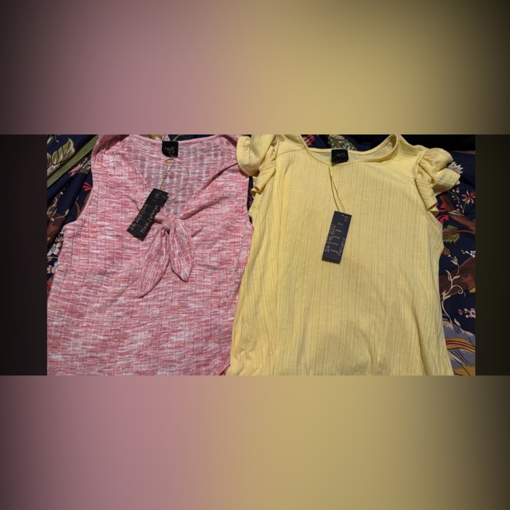 Nwt w5 sample tops